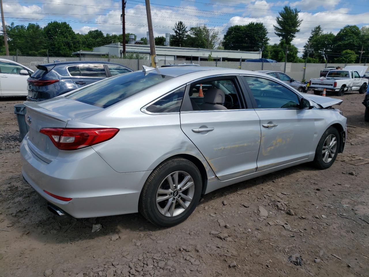 5NPE24AFXHH499639 2017 Hyundai Sonata Se