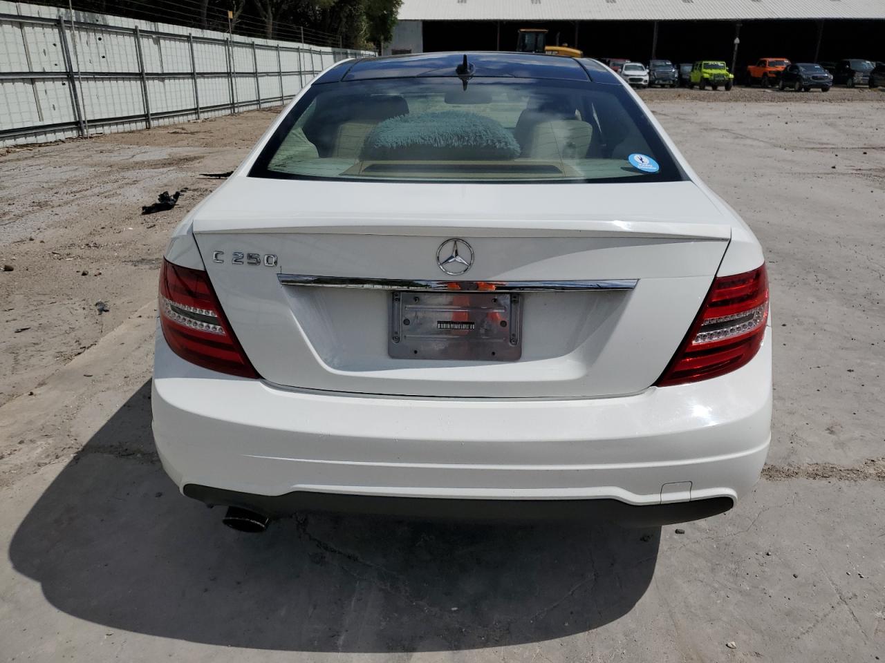 WDDGJ4HB2FG435343 2015 Mercedes-Benz C 250