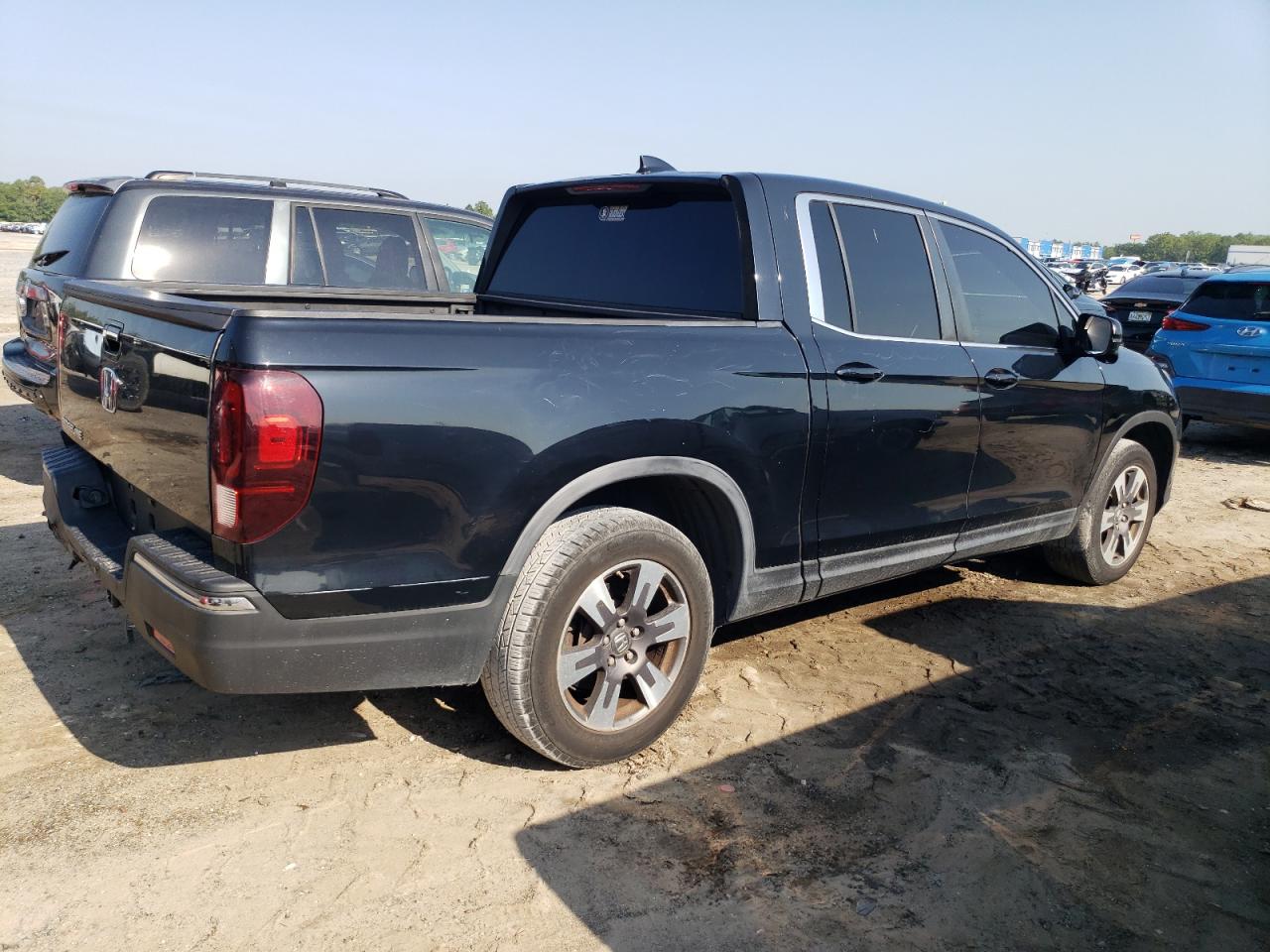 5FPYK2F61HB006009 2017 Honda Ridgeline Rtl