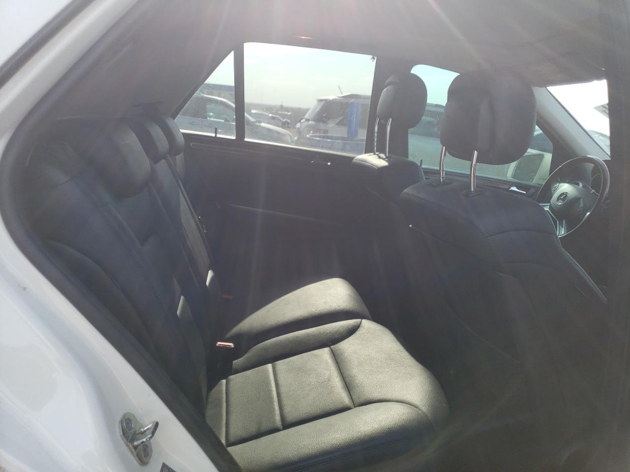 4JGBB8GB6BA640358 2011 Mercedes-Benz Ml 350 4Matic