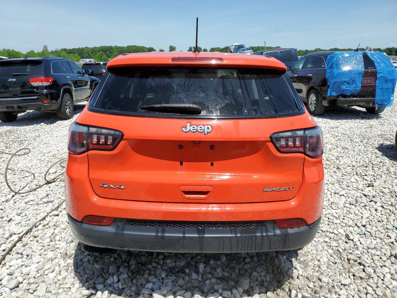 3C4NJDAB1JT192379 2018 Jeep Compass Sport