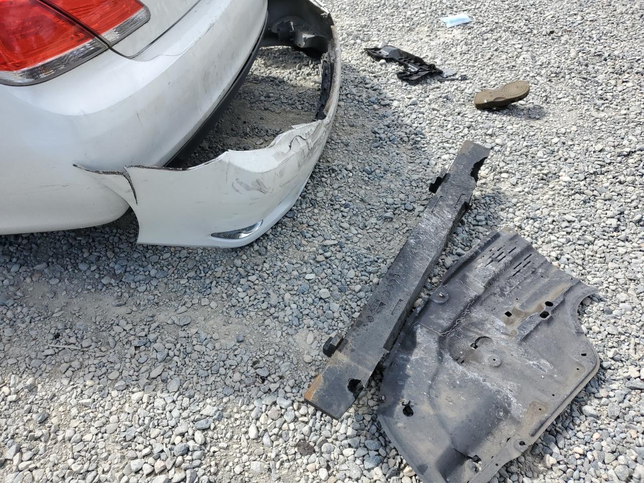 4T1BK3DB5BU378242 2011 Toyota Avalon Base