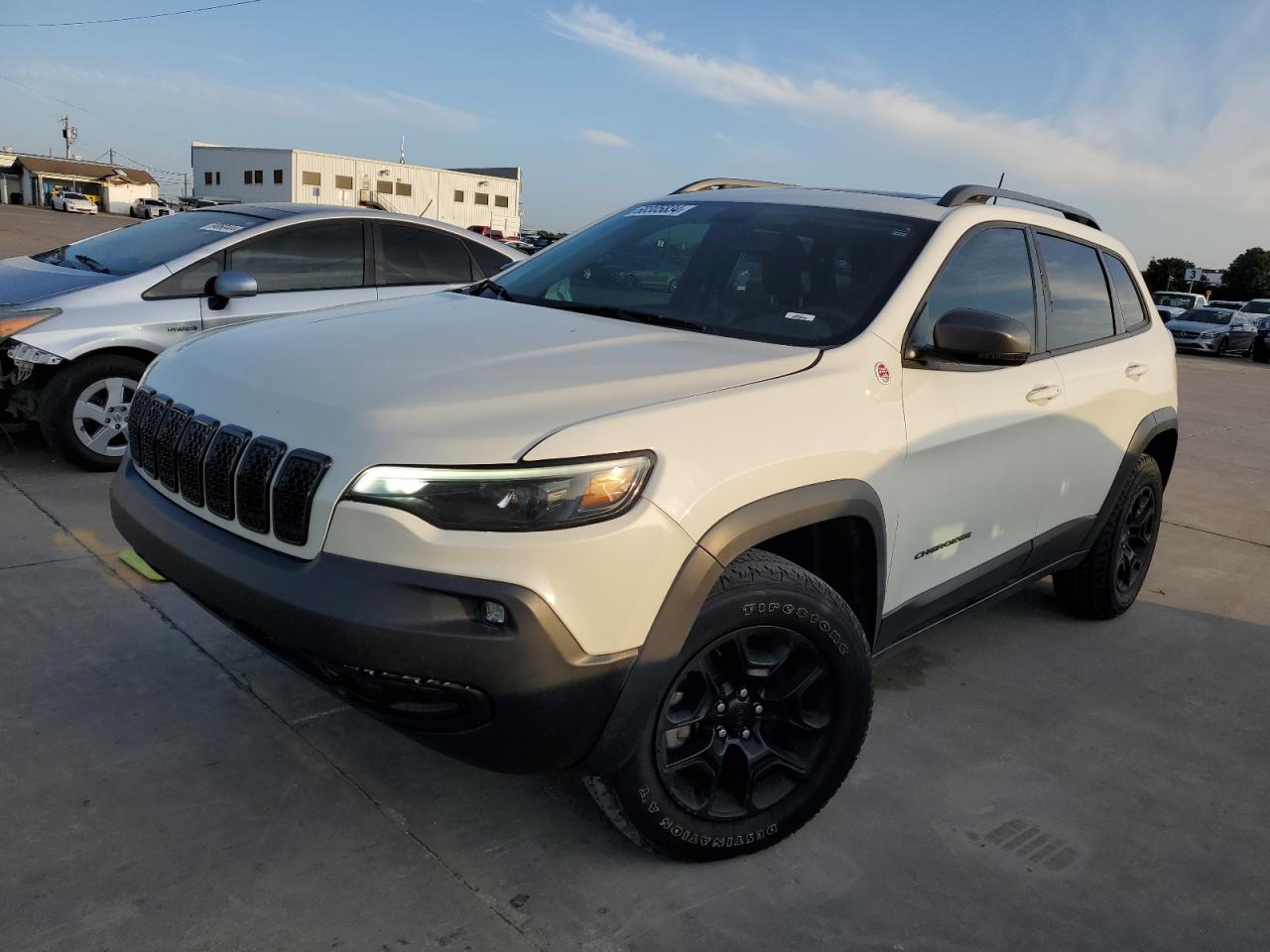 1C4PJMBN7KD282404 2019 Jeep Cherokee Trailhawk