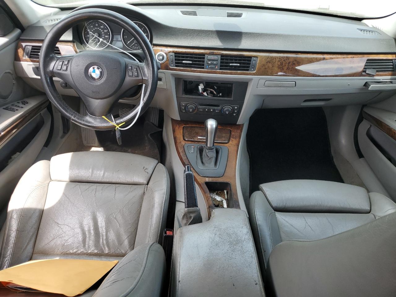 WBAVB33586KS32364 2006 BMW 330 I