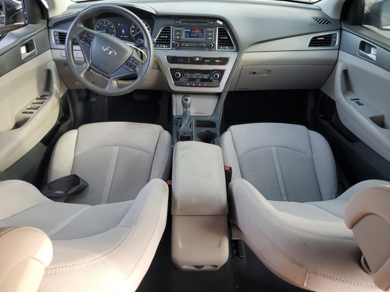 5NPE24AF1FH002393 2015 Hyundai Sonata Se