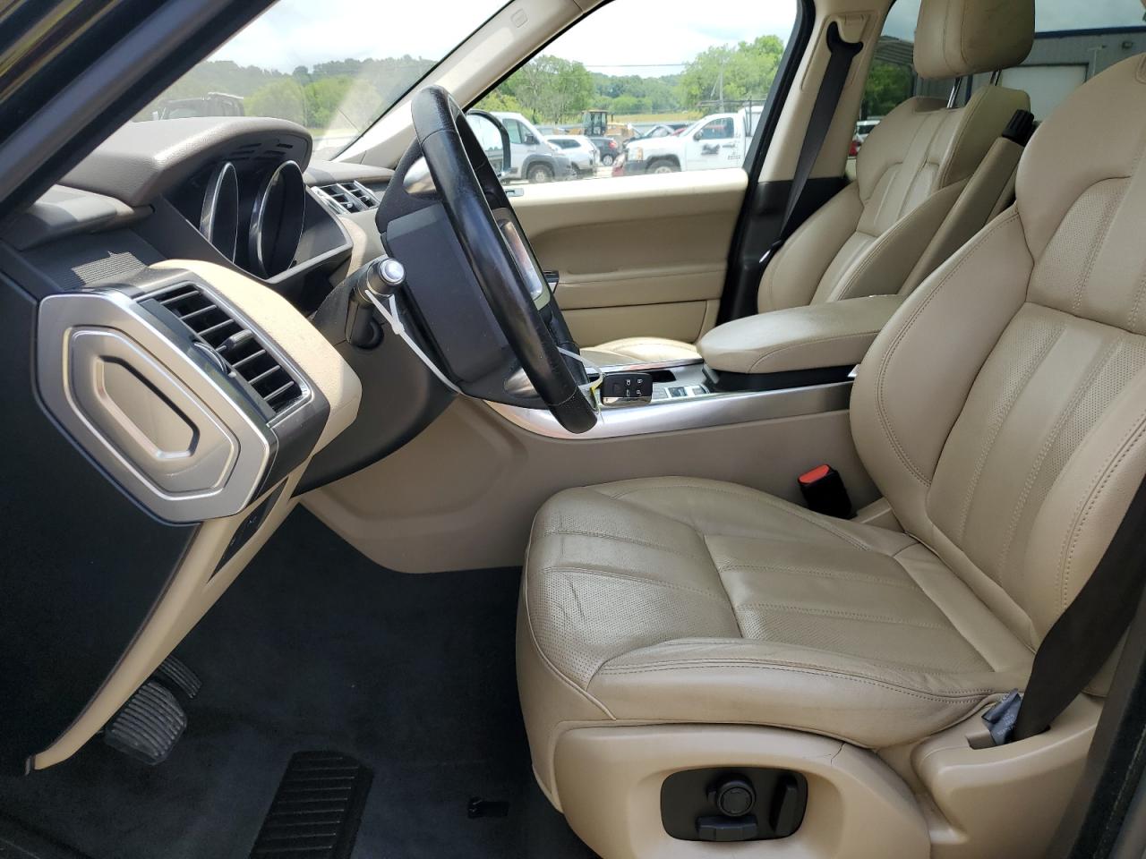 SALWG2FV5HA145957 2017 Land Rover Range Rover Sport Se