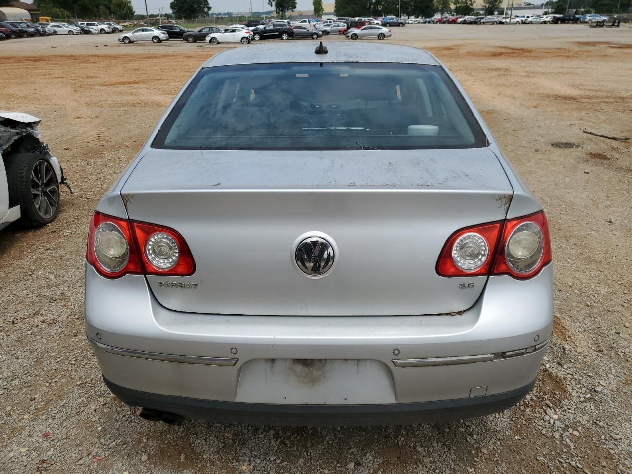 WVWEU73CX7P082362 2007 Volkswagen Passat 3.6L Luxury