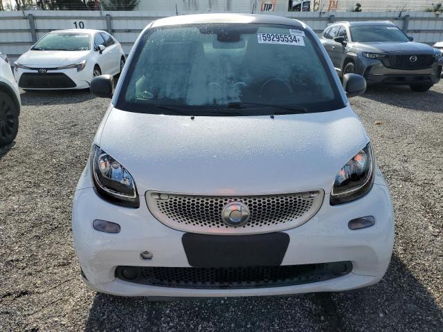 VIN WMEFJ5DA8GK142278 2016 Smart Fortwo no.5