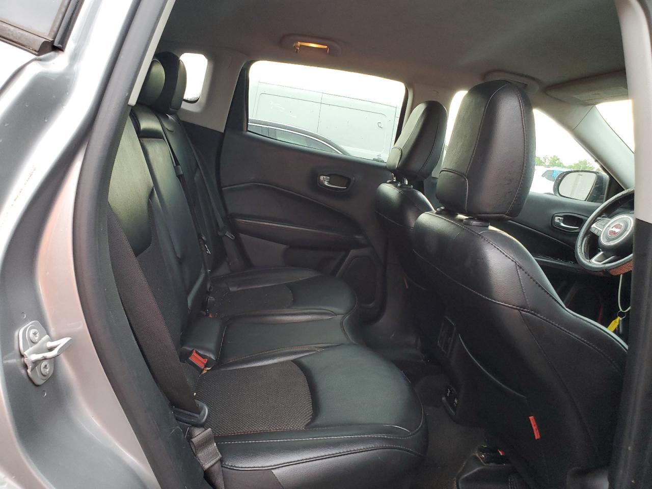 3C4NJDDB2LT207907 2020 Jeep Compass Trailhawk