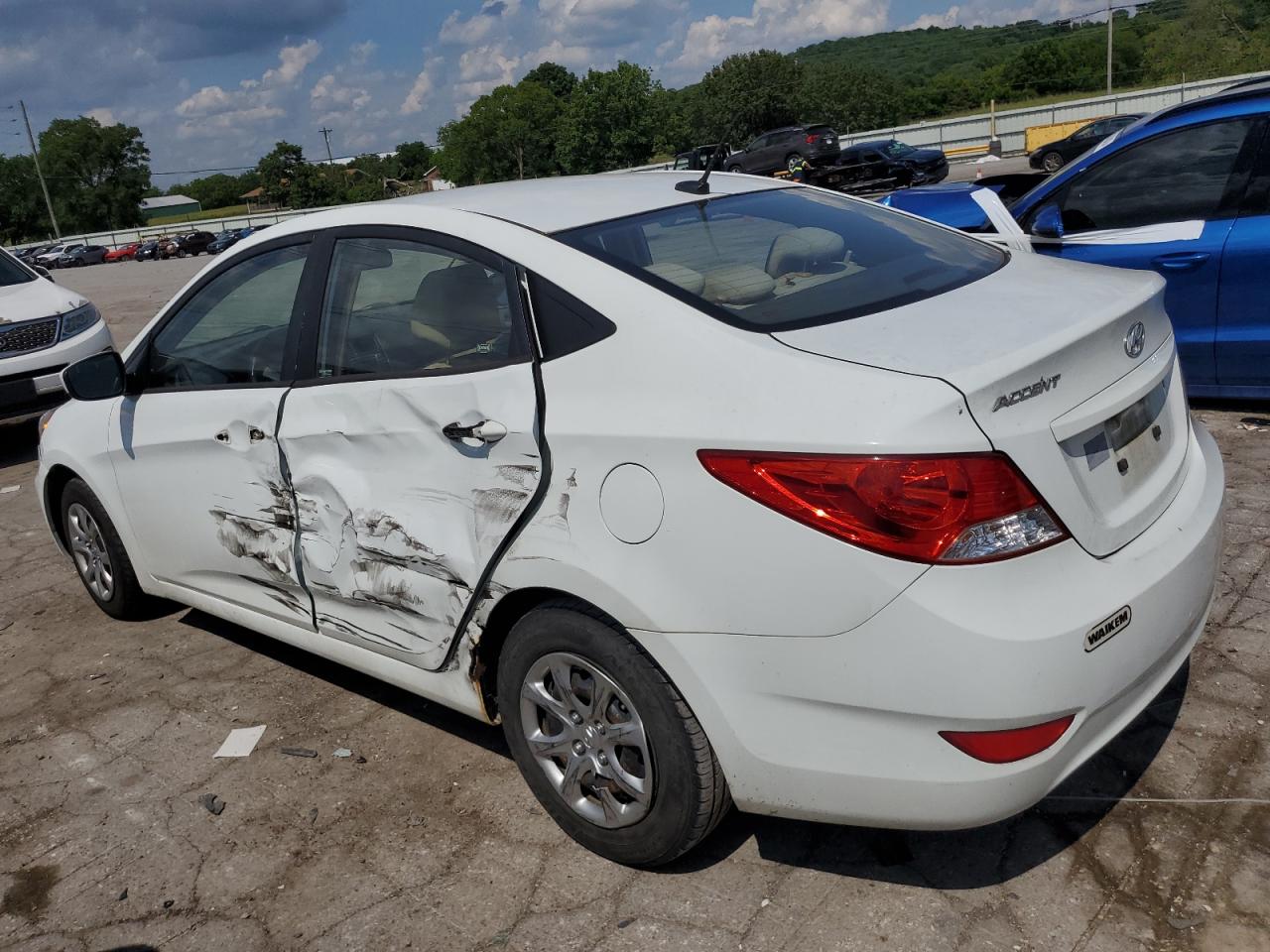 KMHCT4AE2DU302390 2013 Hyundai Accent Gls