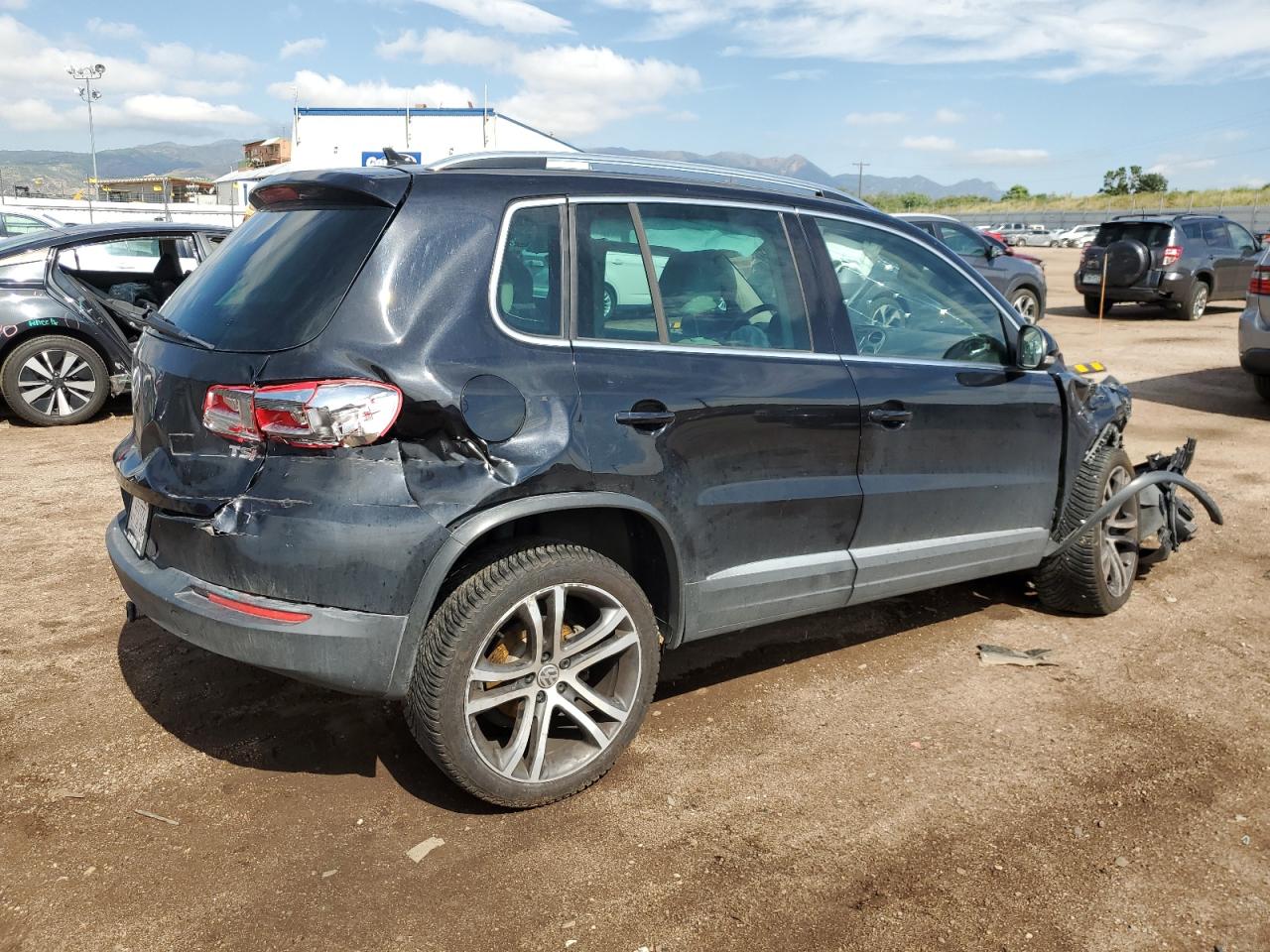 2017 Volkswagen Tiguan Sel vin: WVGWV7AX5HK005318