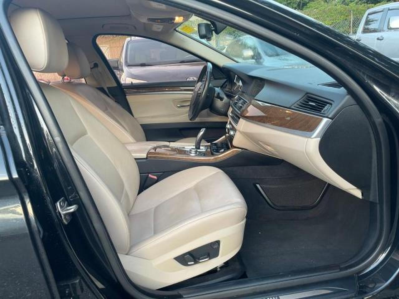 2013 BMW 535 Xi vin: WBAFU7C56DDU66560