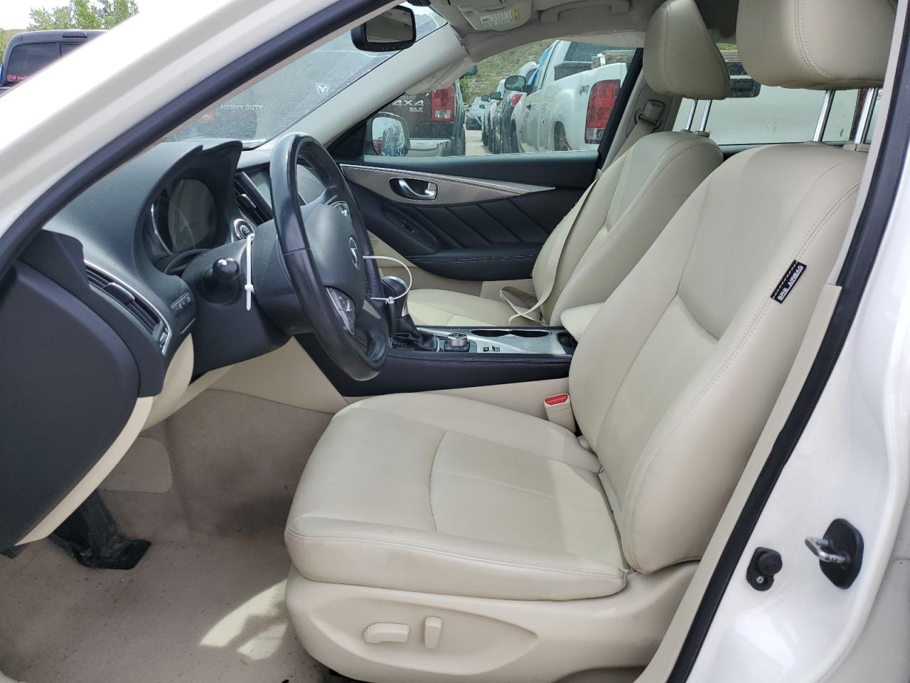 JN1EV7AR5HM838934 2017 Infiniti Q50 Premium