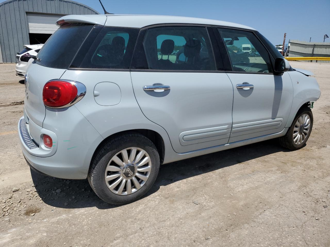 2015 Fiat 500L Easy vin: ZFBCFABH0FZ032040