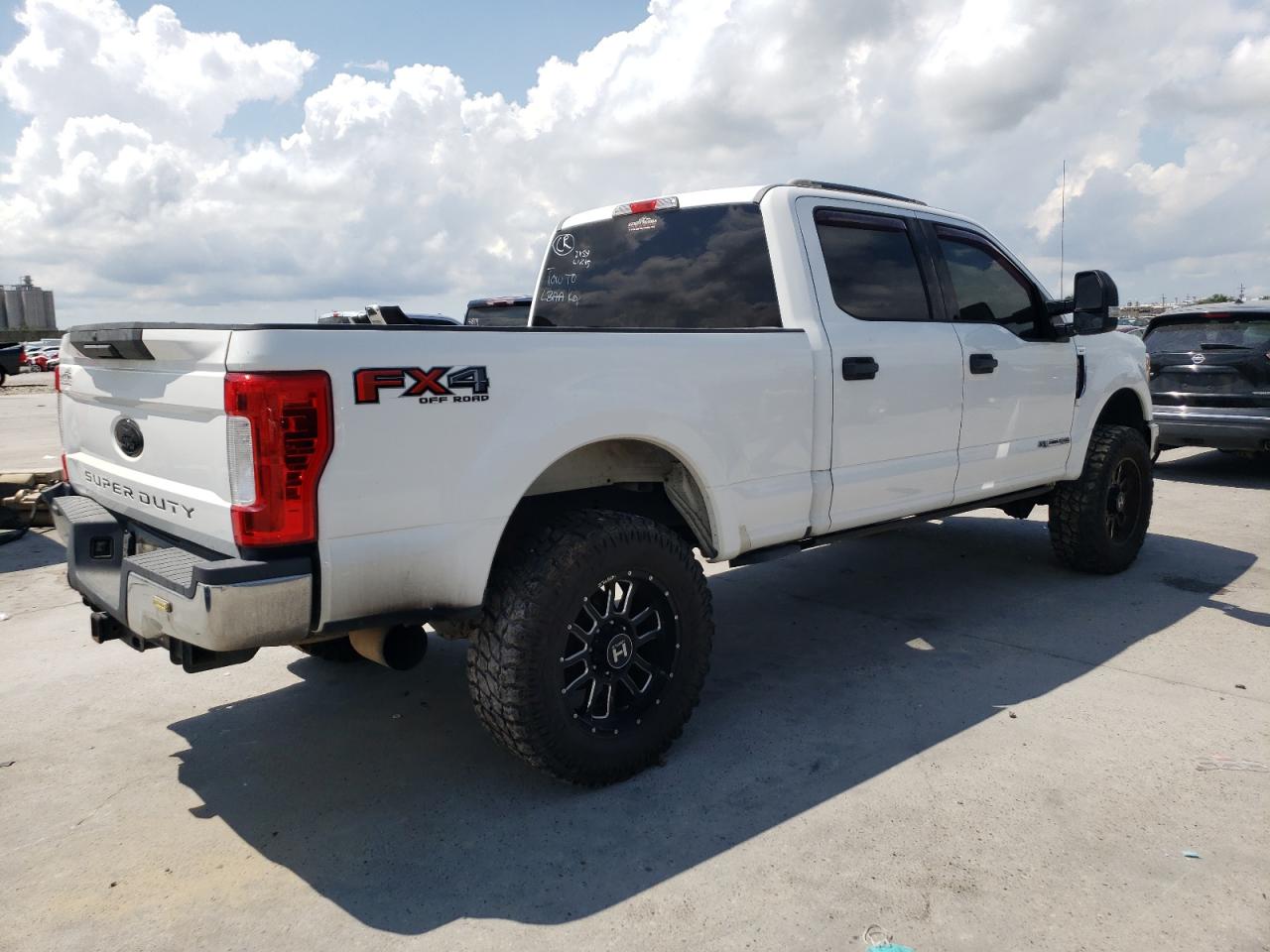 2017 Ford F250 Super Duty vin: 1FT7W2BT8HEB36682