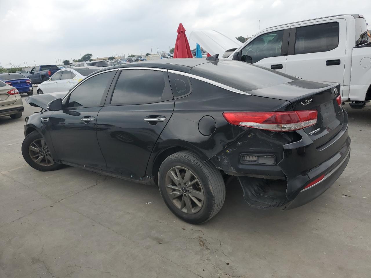 2016 Kia Optima Lx vin: 5XXGT4L14GG080932