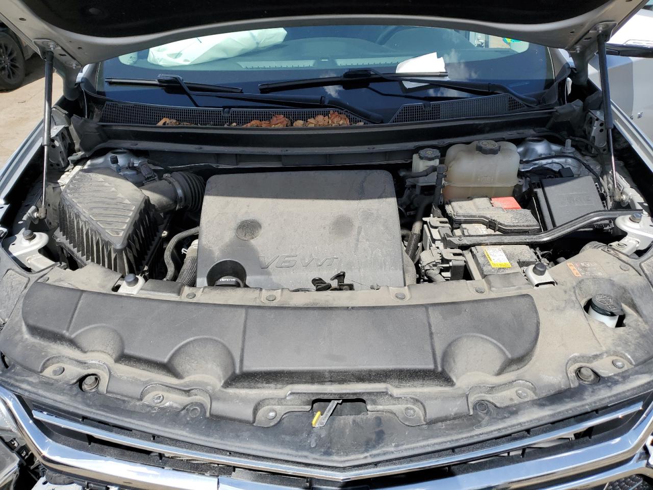 1GNEVGKW3KJ303604 2019 Chevrolet Traverse Lt