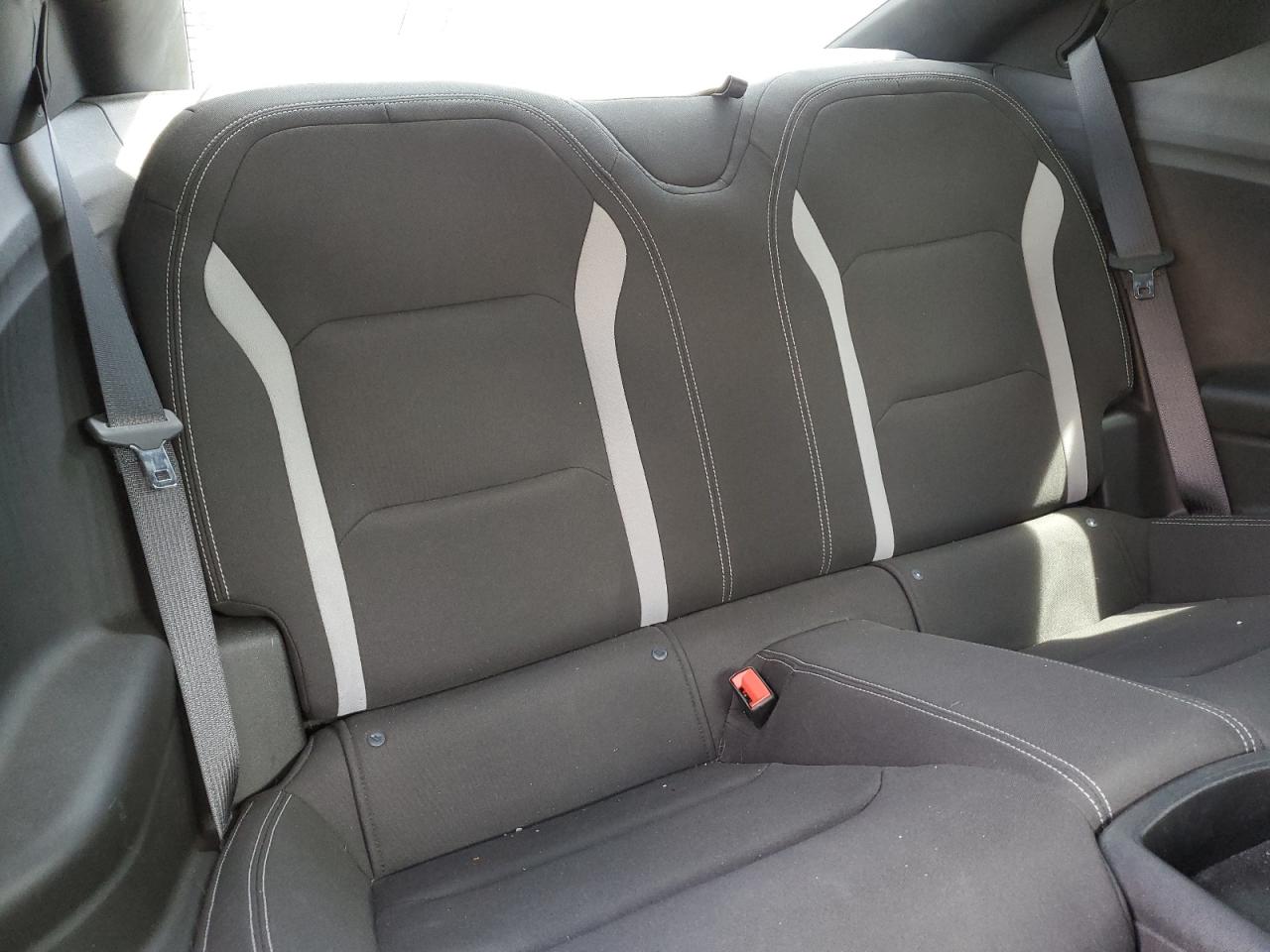 1G1FB1RS0K0150104 2019 Chevrolet Camaro Ls