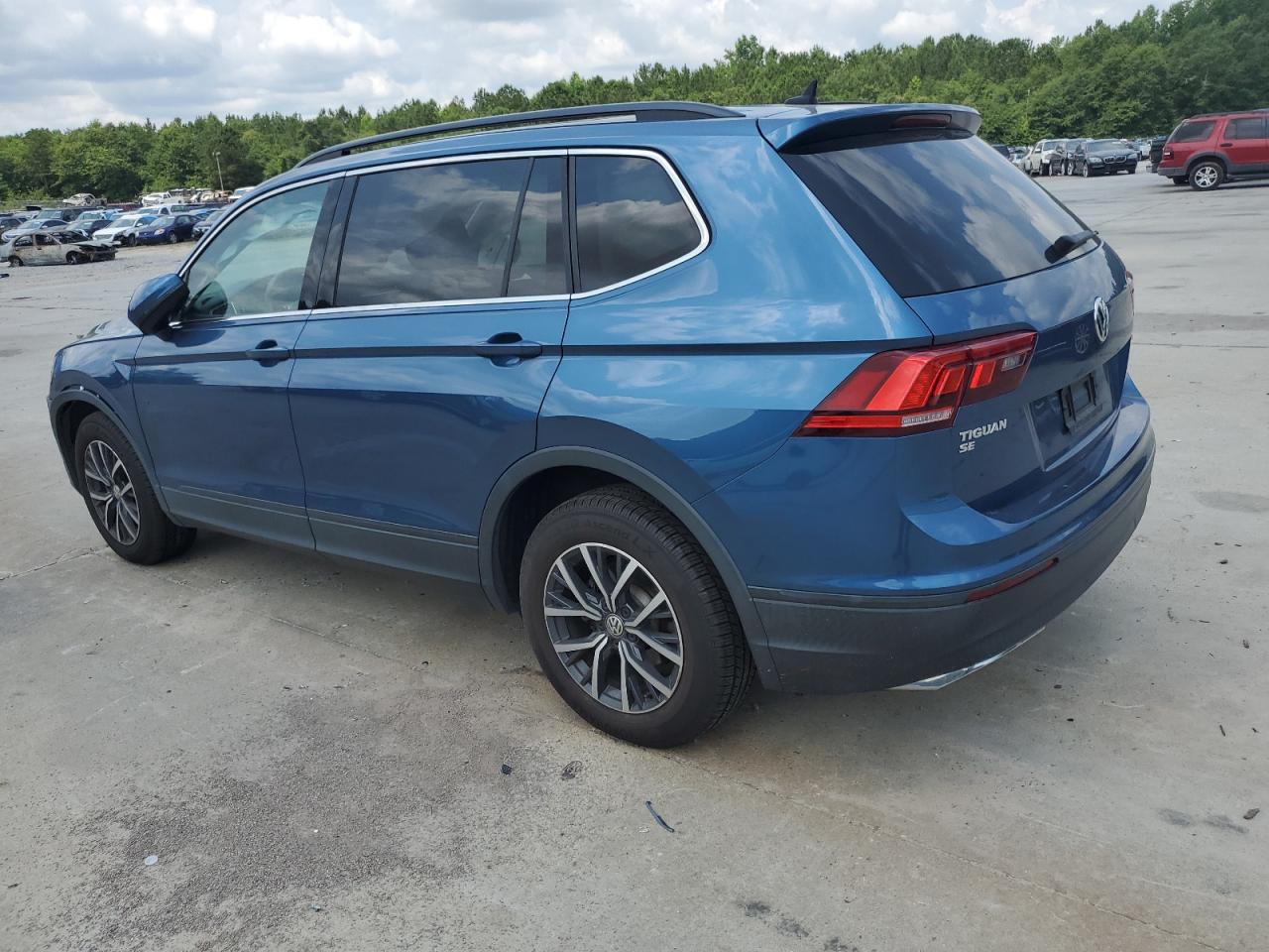 3VV2B7AX4KM156647 2019 Volkswagen Tiguan Se