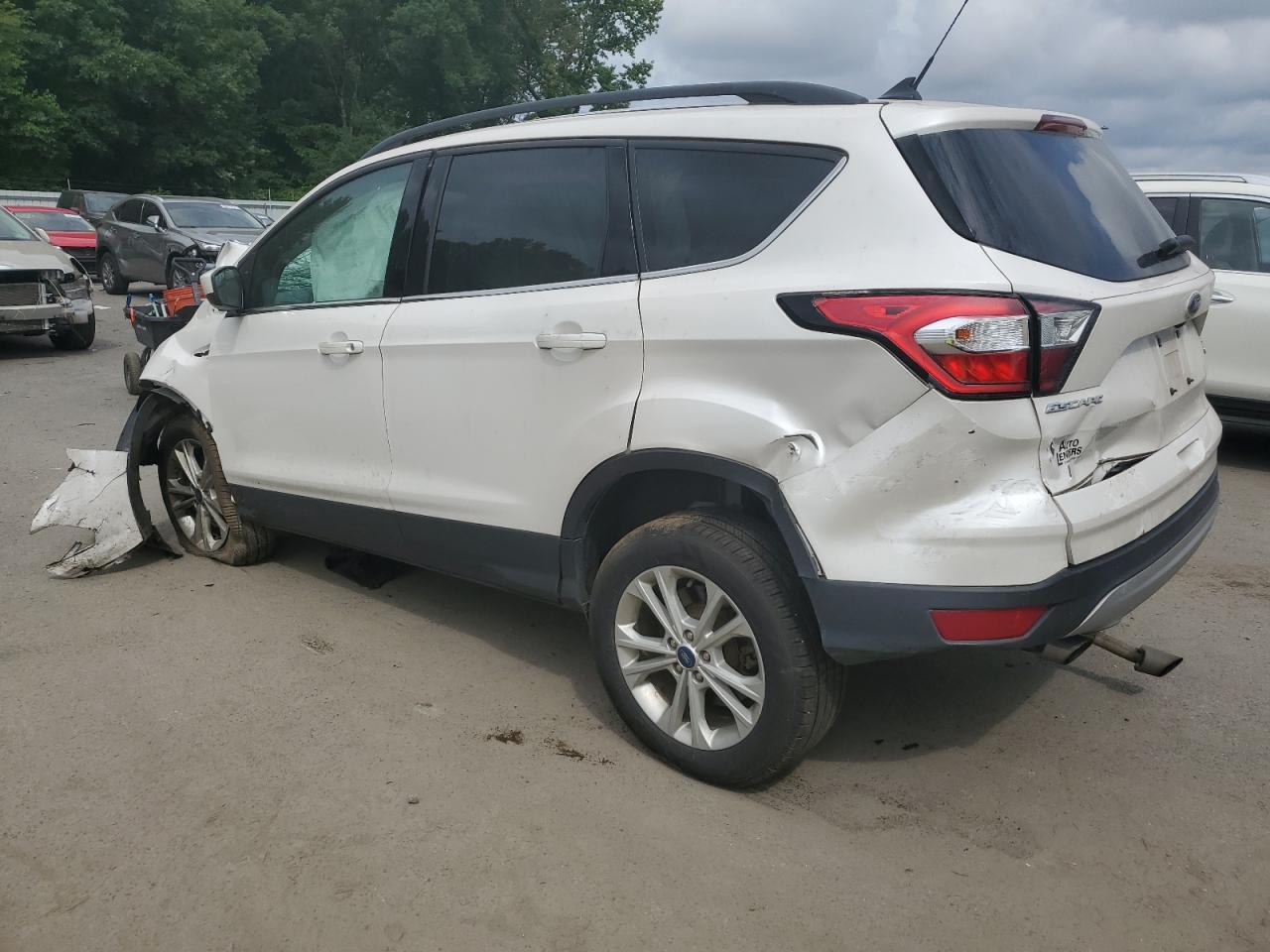 1FMCU9GD4JUB93368 2018 Ford Escape Se