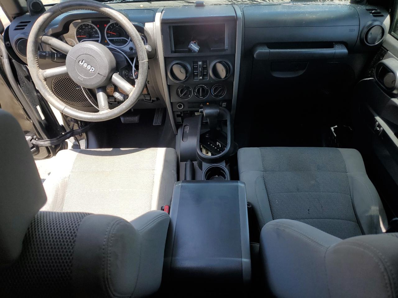 1J4GB59107L208187 2007 Jeep Wrangler Sahara