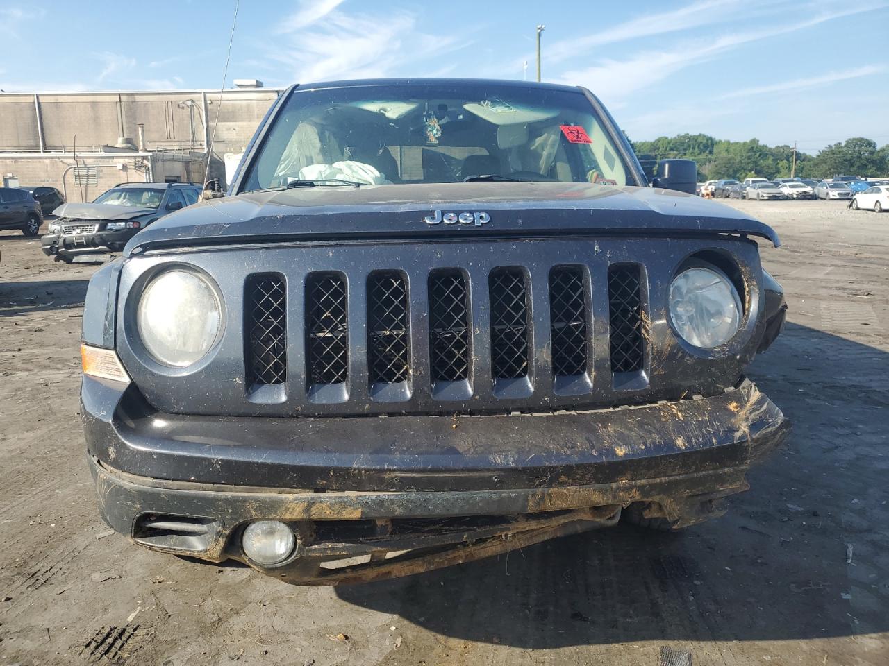 1C4NJPFA1ED698582 2014 Jeep Patriot Latitude 1C4NJPFA1ED698582 2014 Jeep Patriot Latitude