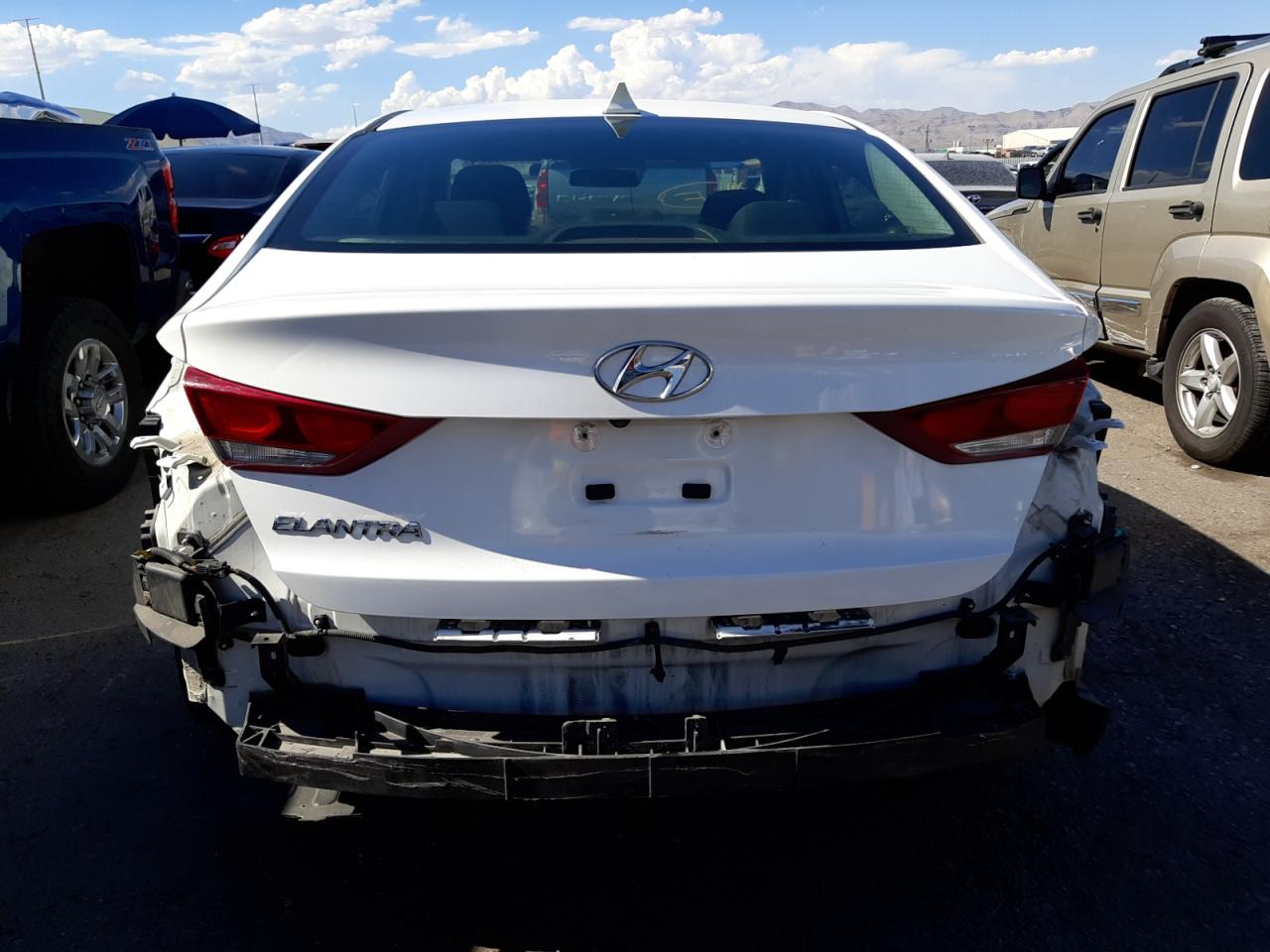 Lot #2731161423 2018 HYUNDAI ELANTRA SE