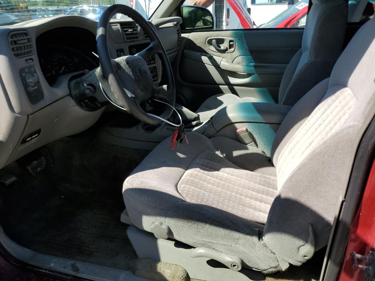 1GNCS18W22K182532 2002 Chevrolet Blazer