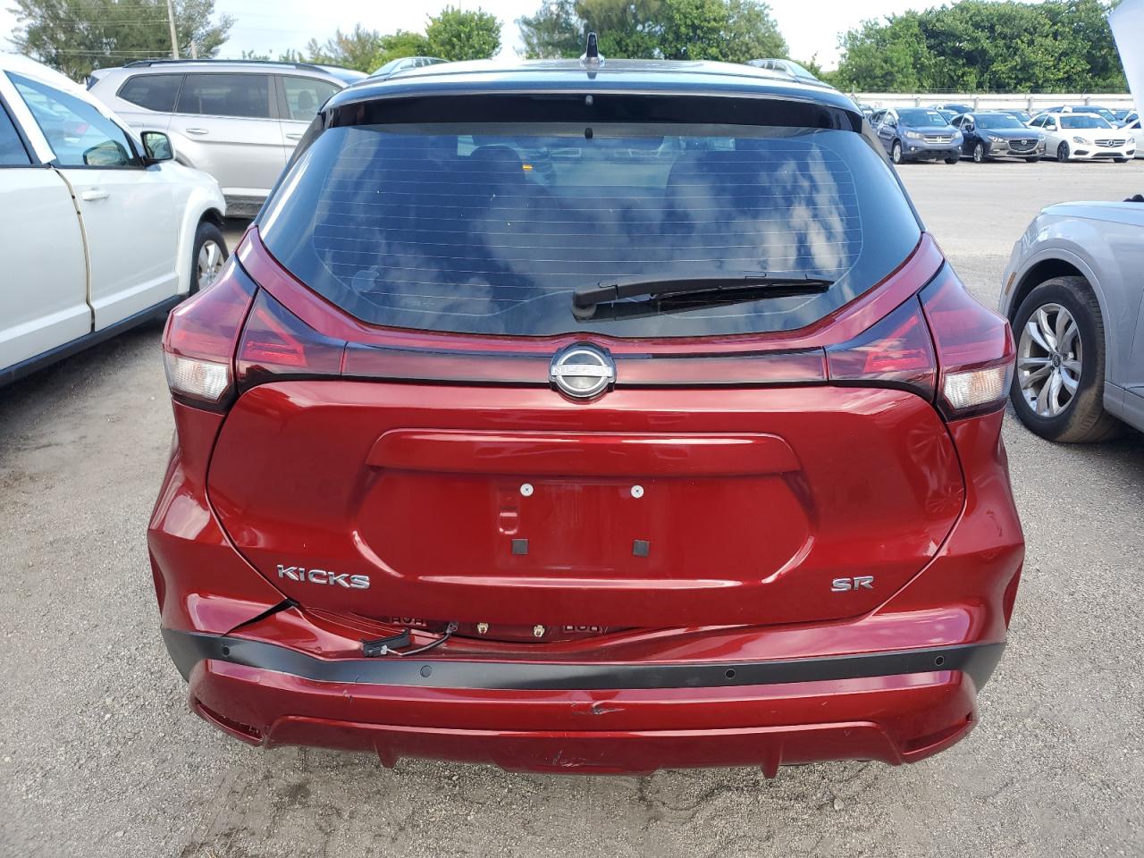 3N1CP5DV7PL512785 2023 Nissan Kicks Sr