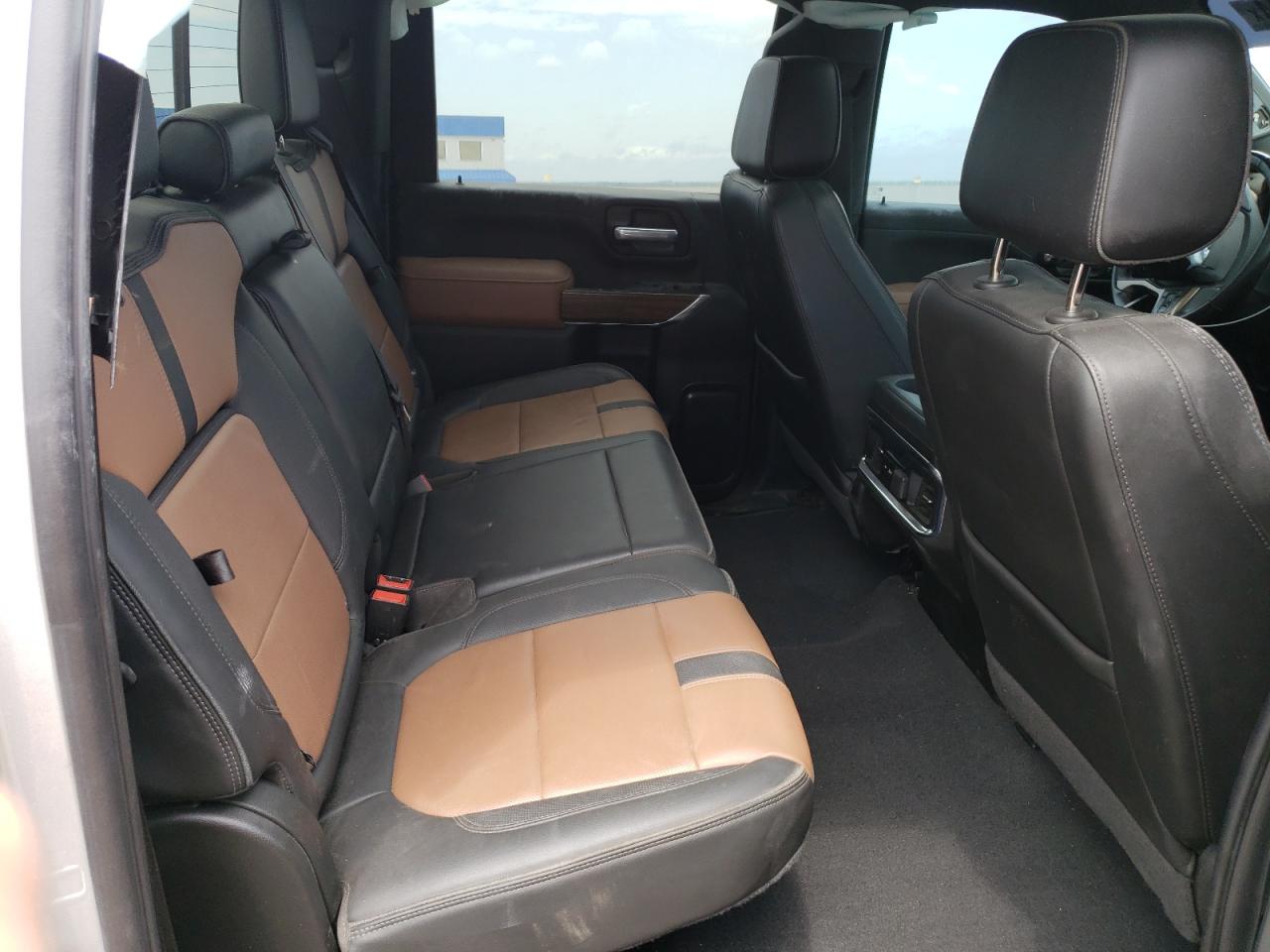 2GC4YREY4N1213297 2022 Chevrolet Silverado K2500 High Country