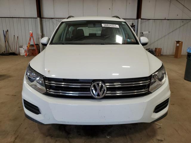 2018 Volkswagen Tiguan Limited VIN: WVGBV7AX5JK005176 Lot: 58824324