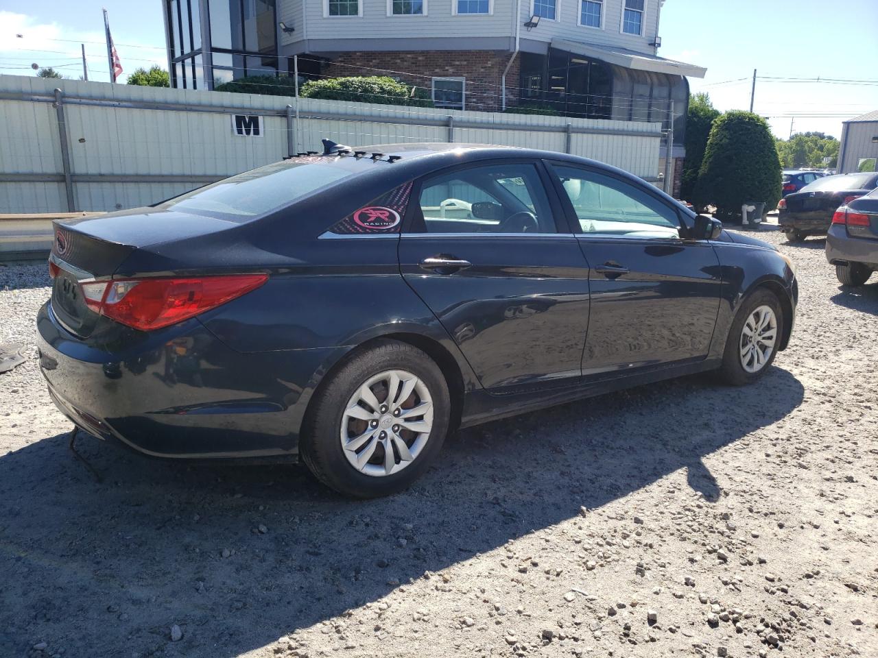 5NPEB4AC3BH015839 2011 Hyundai Sonata Gls