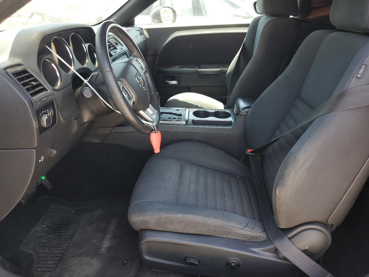 2C3CDYAG8DH704979 2013 Dodge Challenger Sxt