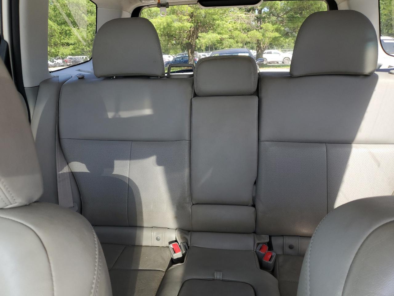 JF2SHAEC3BH728007 2011 Subaru Forester Limited