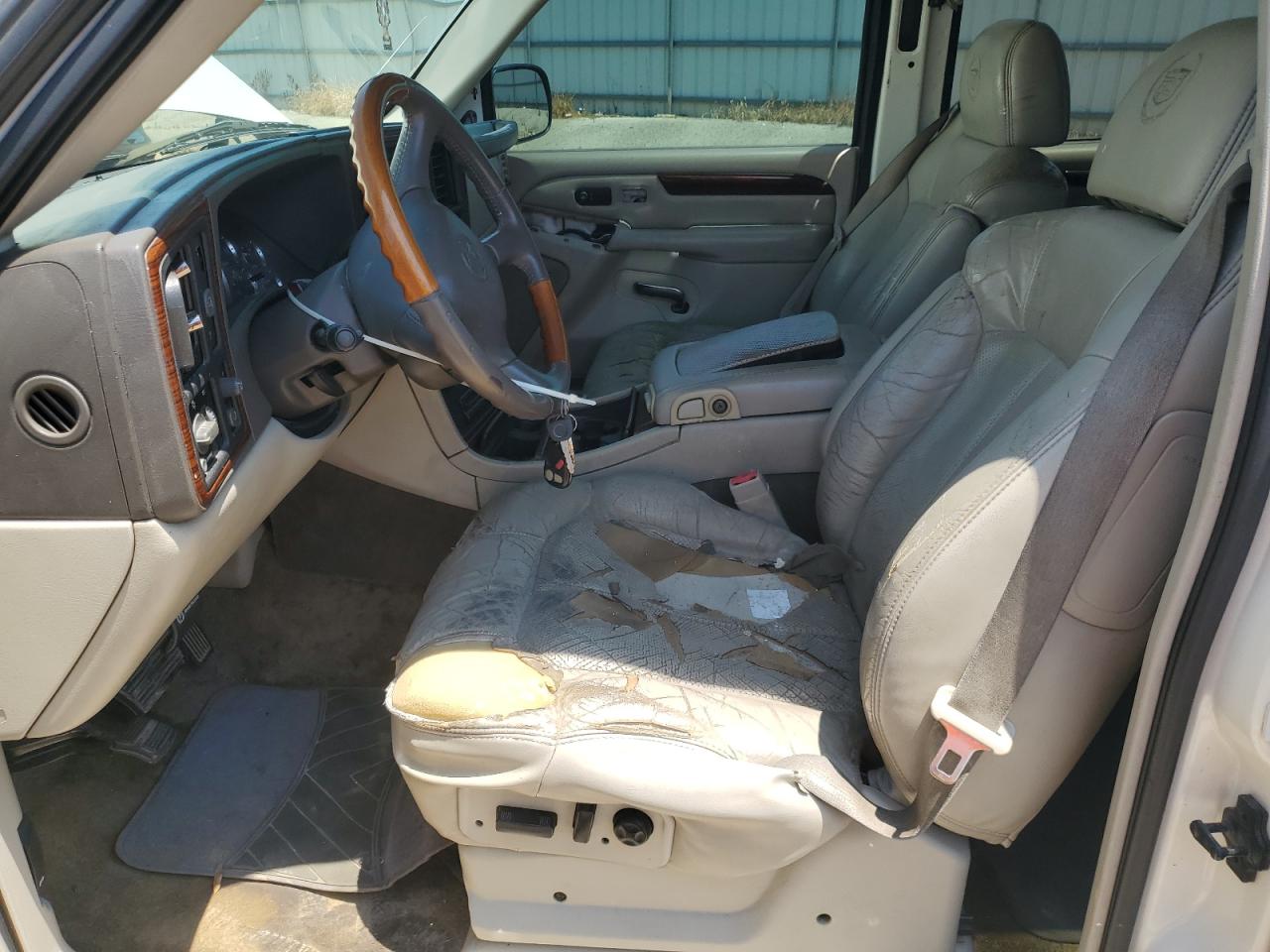 1GYEK63N12R294351 2002 Cadillac Escalade Luxury