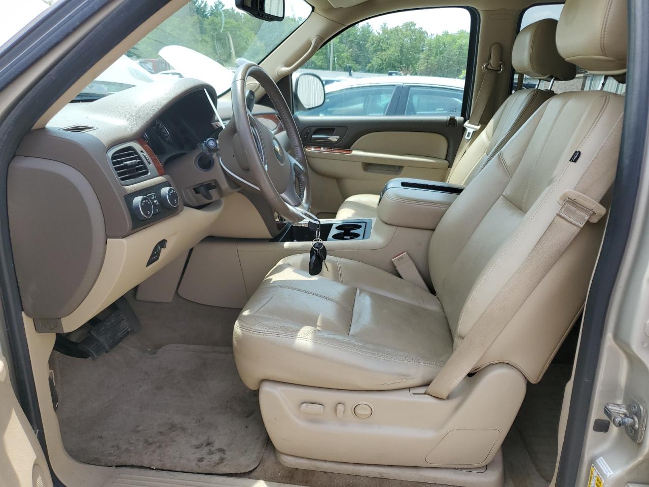 1GNSKBE08DR343039 2013 Chevrolet Tahoe K1500 Lt