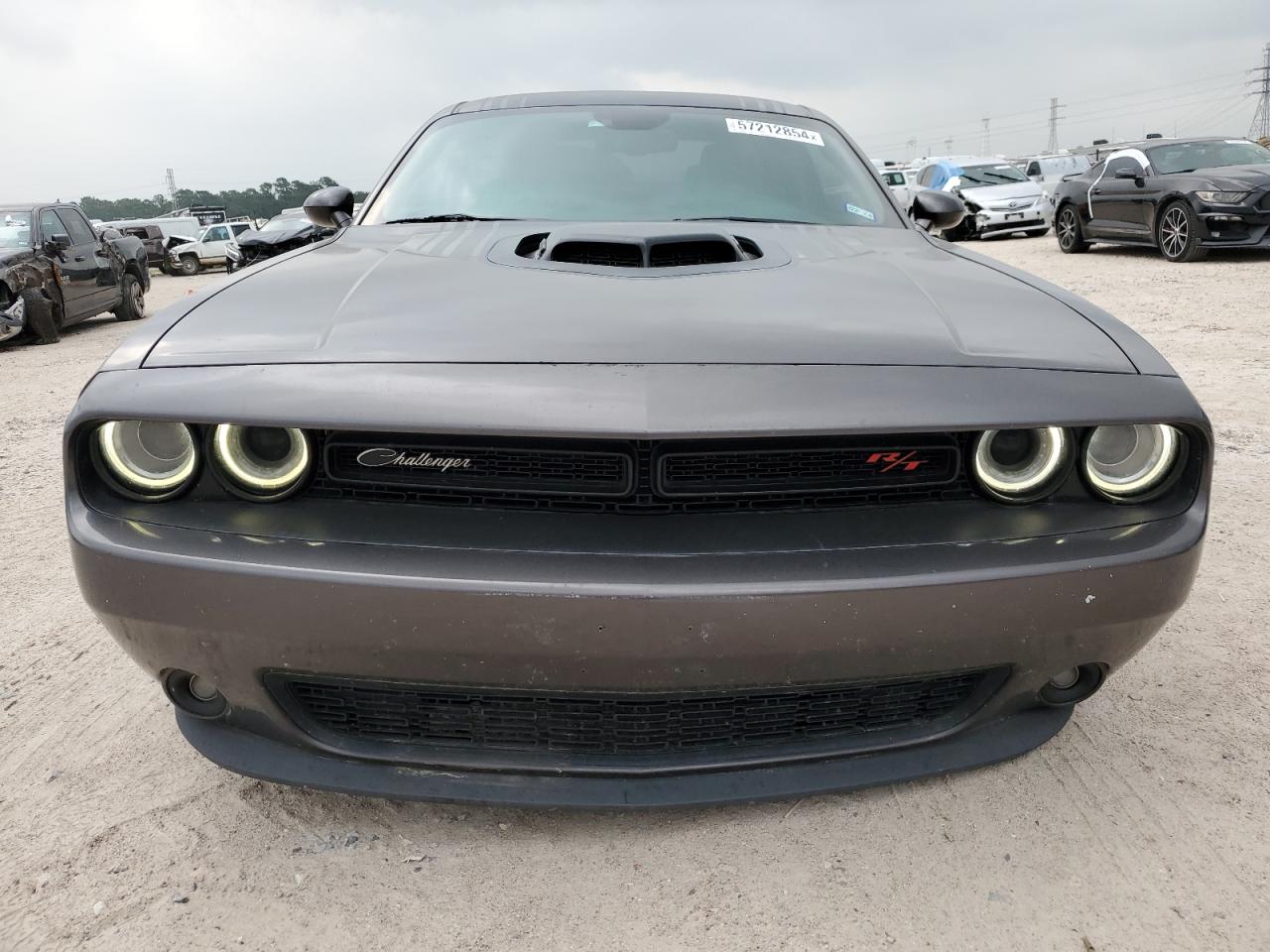 2C3CDZBT9GH148851 2016 Dodge Challenger R/T