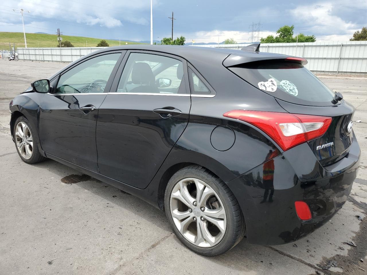 2014 Hyundai Elantra Gt vin: KMHD35LH7EU229066