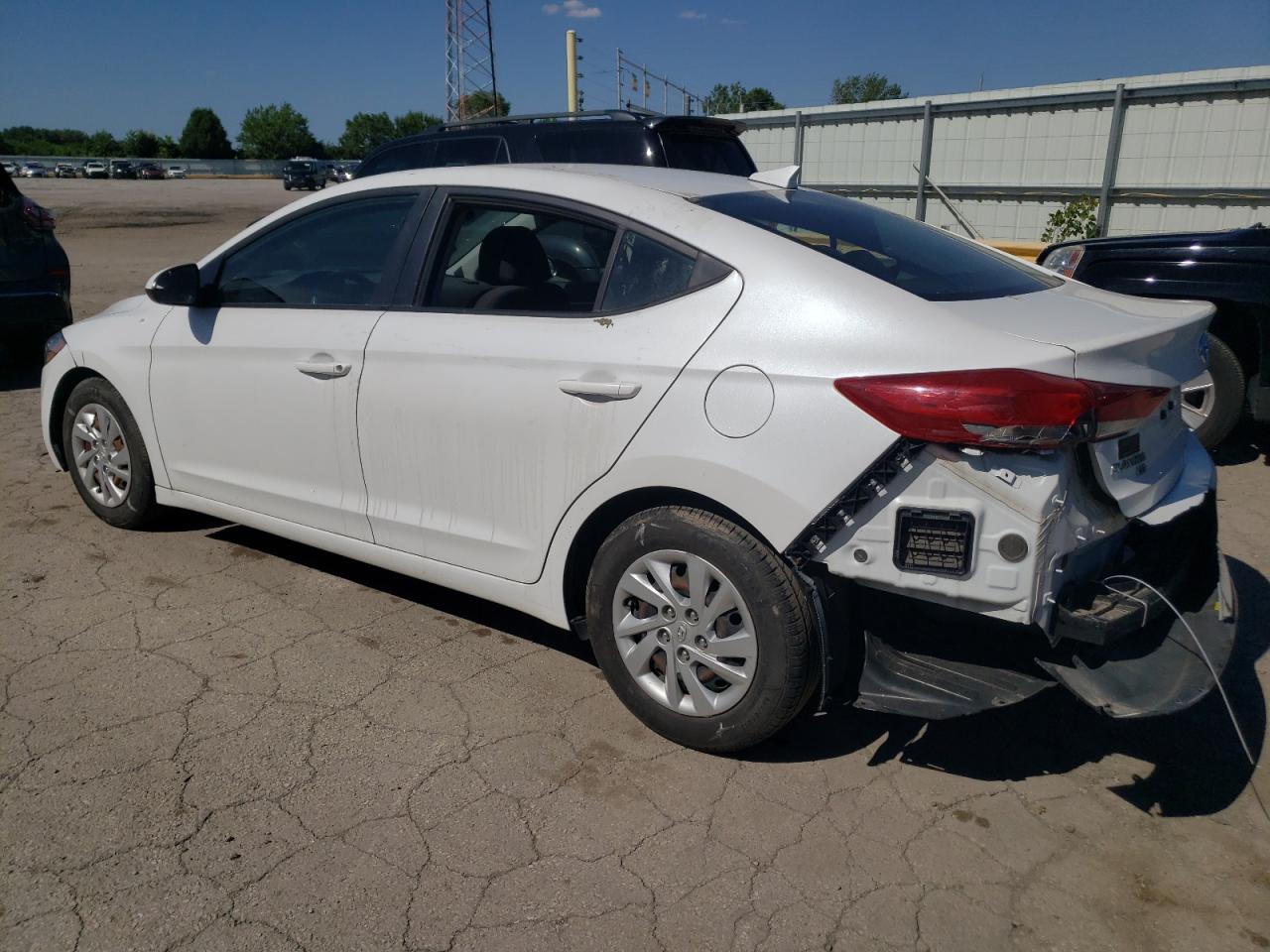 5NPD74LF3JH359822 2018 Hyundai Elantra Se