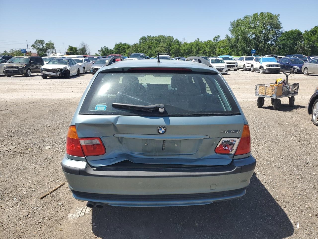 WBAEN33472PC10807 2002 BMW 325 It
