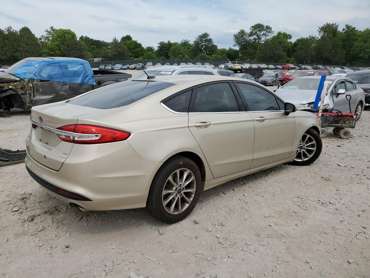 2017 Ford Fusion Se vin: 3FA6P0HD1HR309331