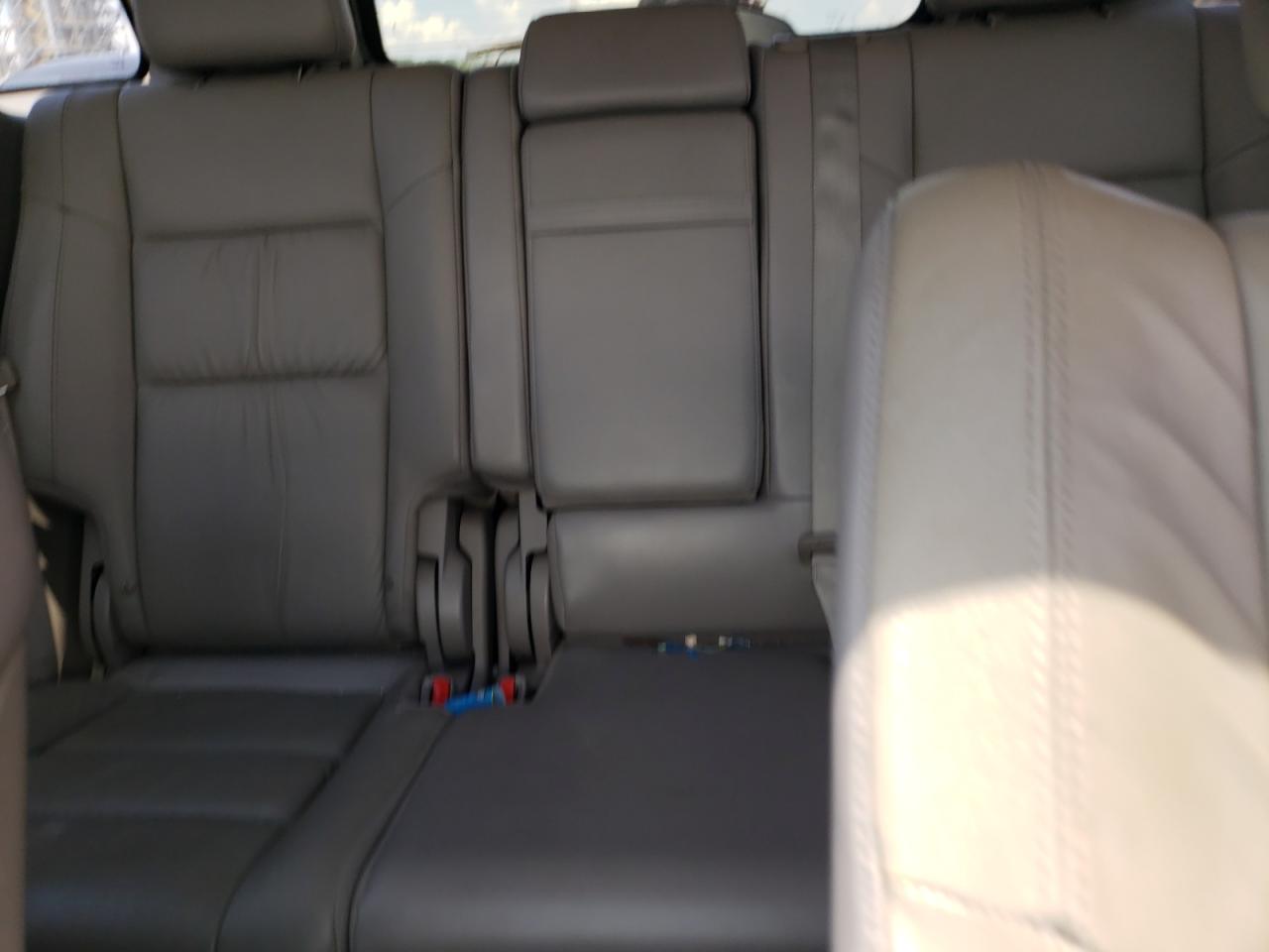 1C4RJEAGXCC275309 2012 Jeep Grand Cherokee Laredo