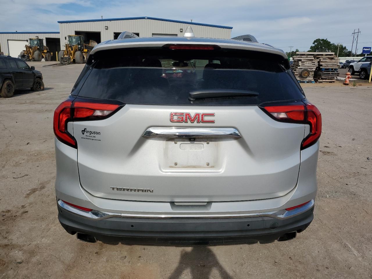 3GKALPEXXKL140528 2019 GMC Terrain Slt