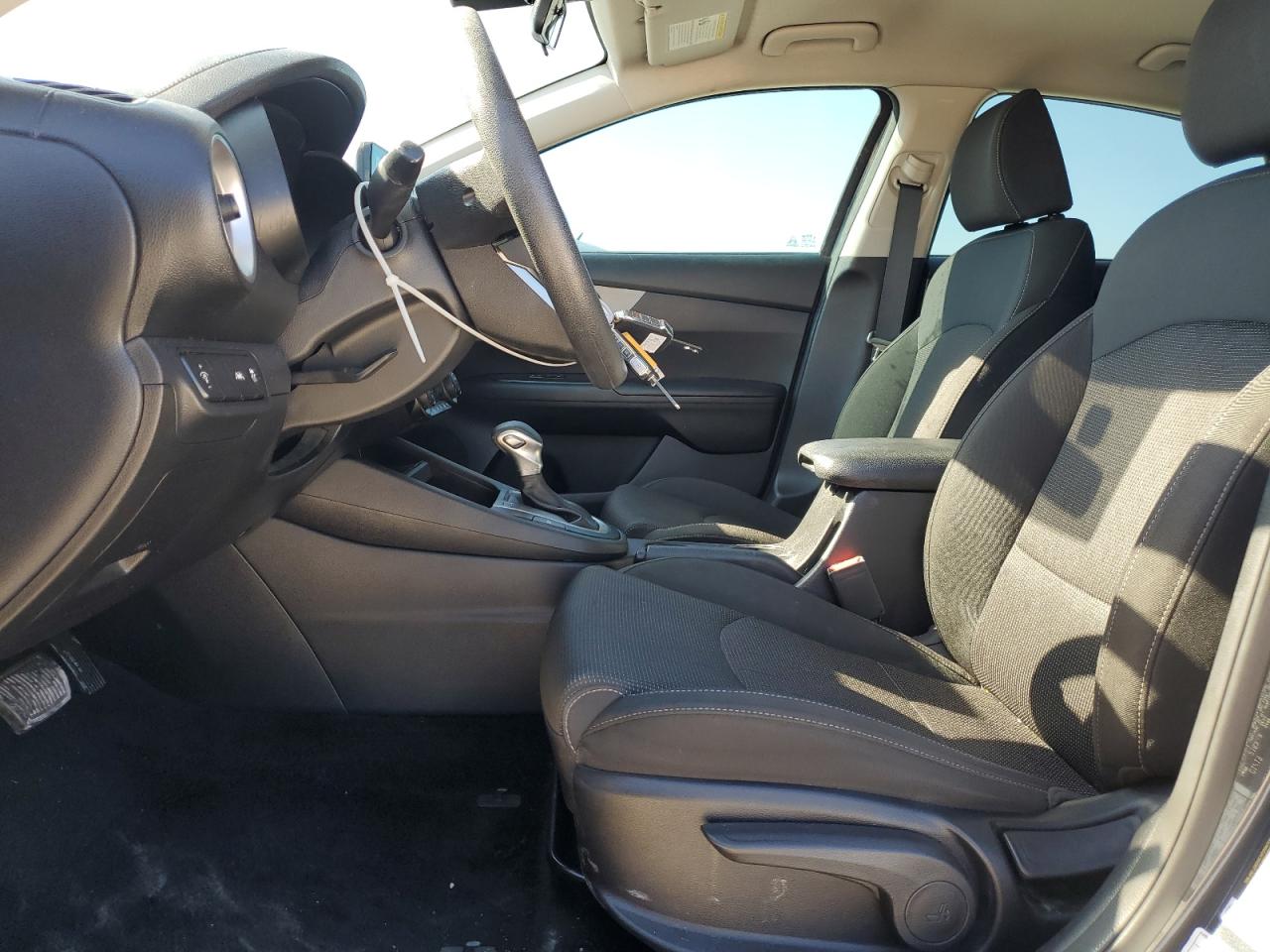 3KPF24AD4KE085187 2019 Kia Forte Fe