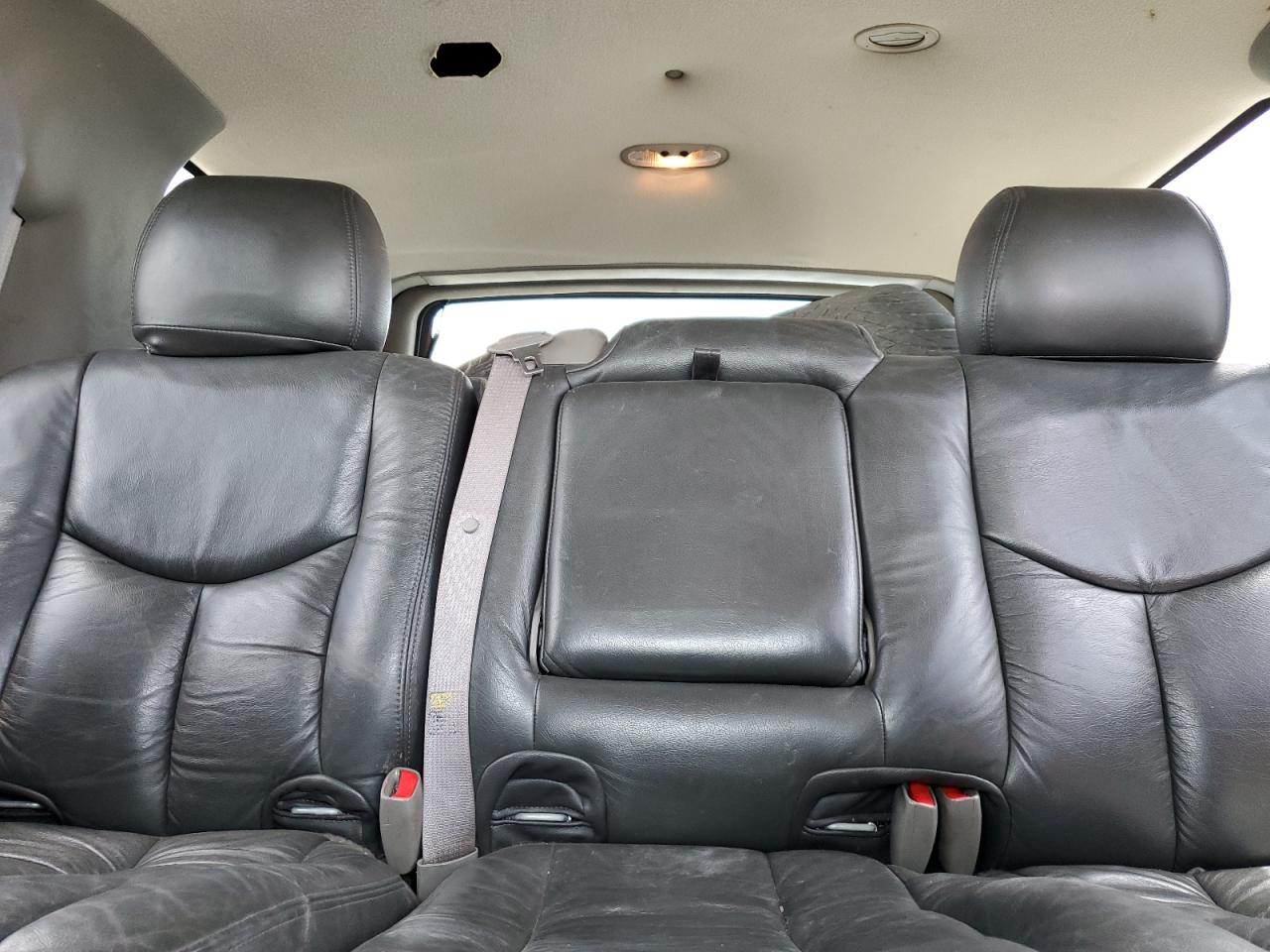 1GNEK13V83J263906 2003 Chevrolet Tahoe K1500