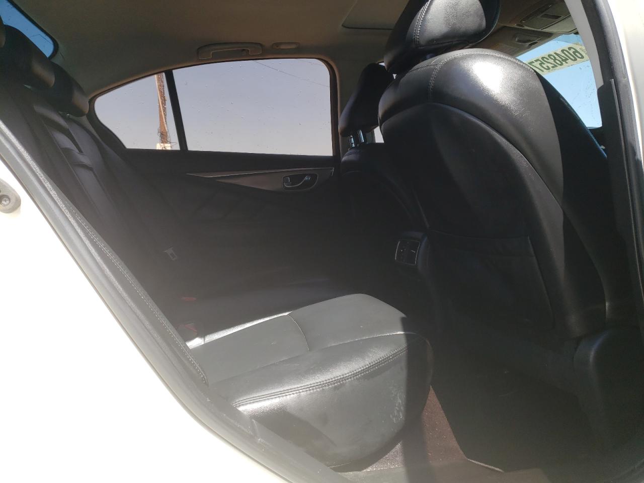 JN1EV7AP4HM736393 2017 Infiniti Q50 Premium