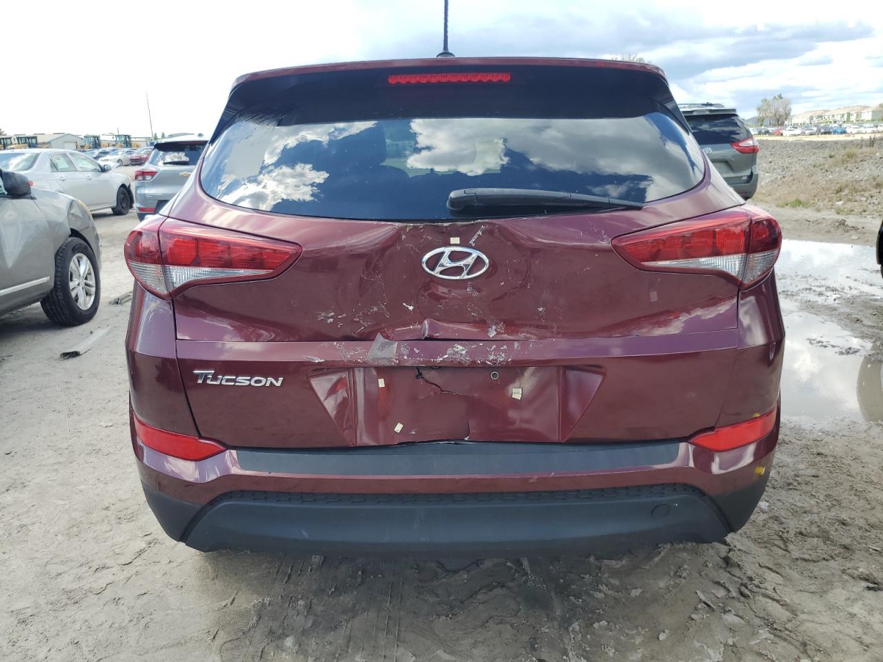 2017 Hyundai Tucson Se vin: KM8J23A44HU393793