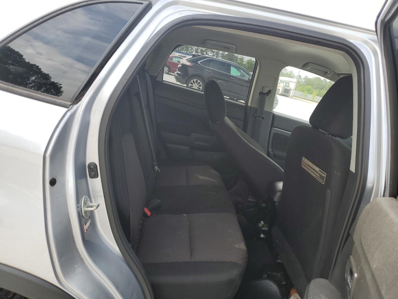 JA4AP3AU3HZ011983 2017 Mitsubishi Outlander Sport Es