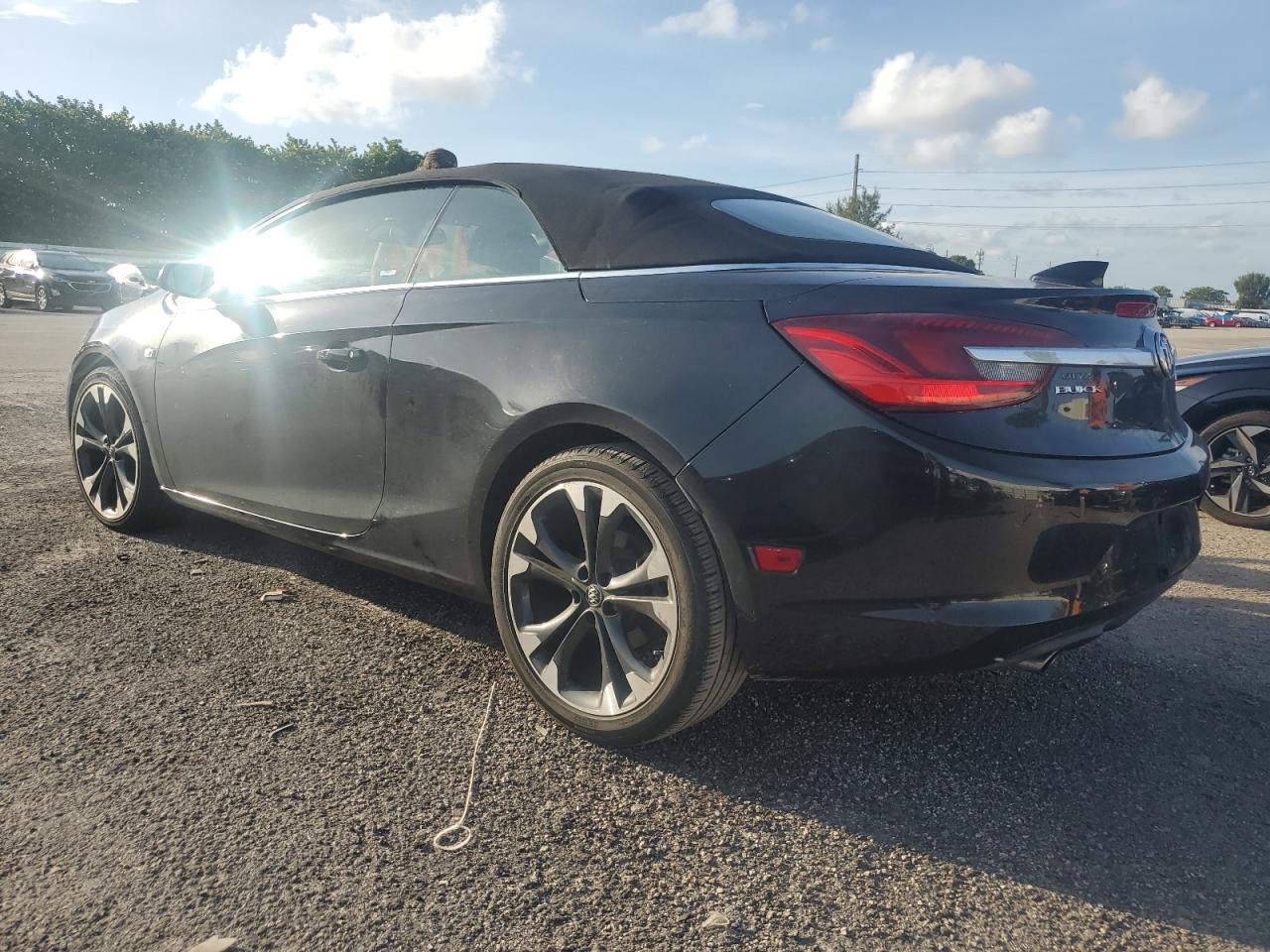 W04WH3N50JG034595 2018 Buick Cascada Premium