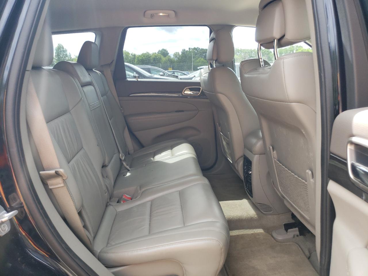 1J4RR4GG0BC538507 2011 Jeep Grand Cherokee Laredo